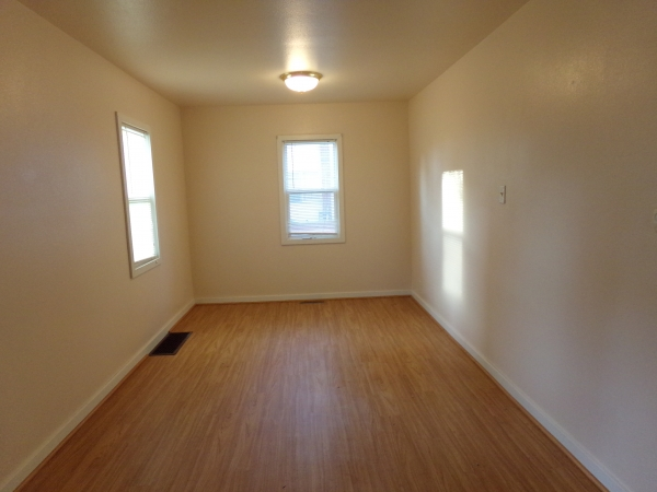 New laminate floor in Living Room