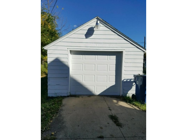 New garage door in October 2016!