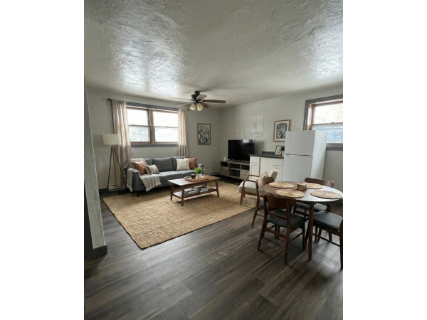 Comfortable 1-Bed 1-Bath $675/Month in Waterloo, Iowa, 709 W 3rd - 1, Waterloo, IA, 50701