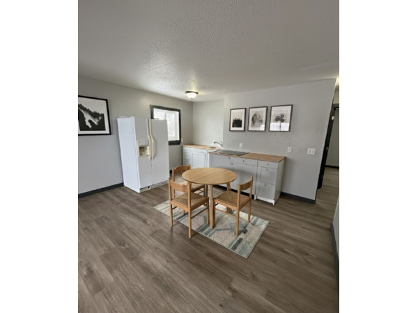 2 Bedroom - 2nd Floor apartment for rent!, 709 W 3rd - 7, Waterloo, IA, 50701