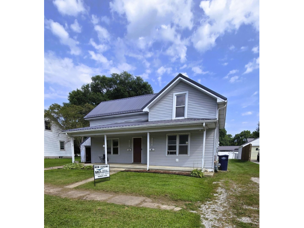 2bd/1ba Duplex in LaPorte City, IA for rent!, 104 Sycamore St - B, La Porte City, IA, 50651
