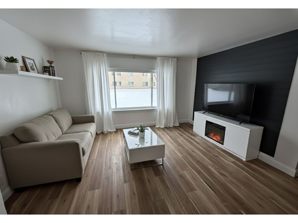 2 Bed 1 Bath, 2nd Floor apartment for Rent!, 251 Parkview Blvd, Waterloo, IA, 50702