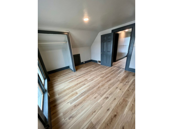 4 Bedroom / 1 Bathroom House for Rent, 520 Reber Ave, Waterloo, IA, 50701