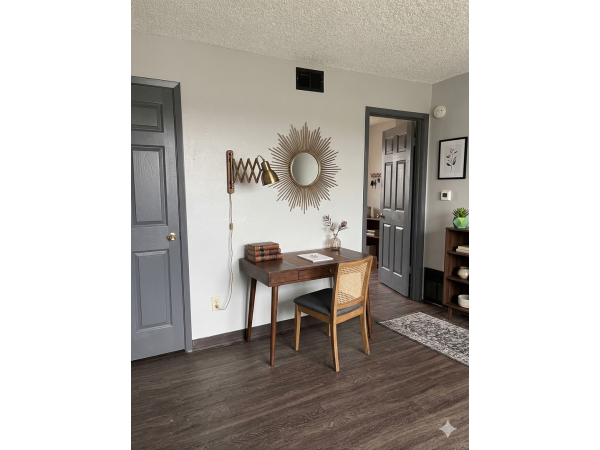 Cozy 1 bedroom apartment - 2nd floor living, 125 Sherwood Ct - 6, Waterloo, IA, 50701
