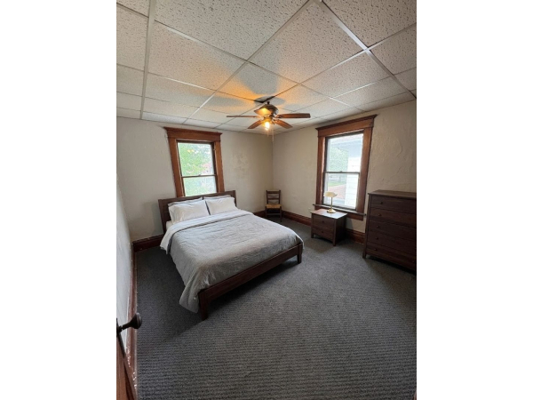 2-Bed, 1-Bath Upstairs Duplex for Rent, 706 South St - B, Waterloo, IA, 50701