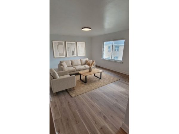 1 Bed/1 Bath Remodeled 2nd Floor Apartment for Rent!, 242 Parkview Blvd, Waterloo, IA, 50702