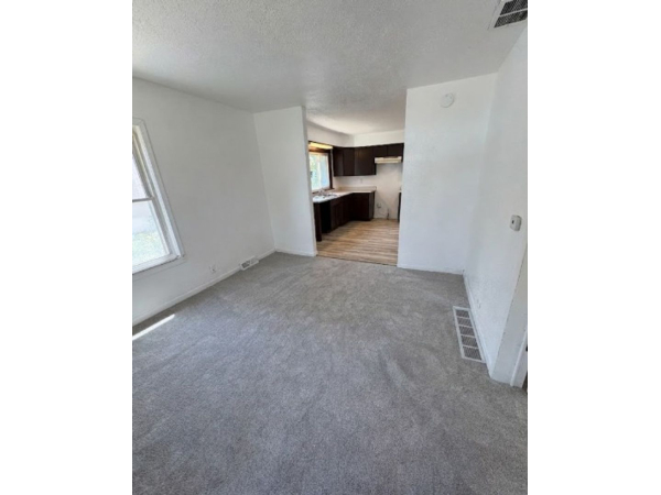 3 Bed/1Bath House for Rent!, 624 Magnolia Pkwy, Waterloo, IA, 50701