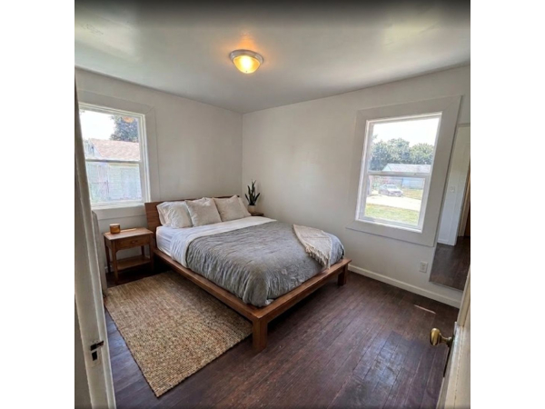 NO APPLICATION FEE!! Large 2bed/ 1bath Apartment in LaPorte City, IA for rent, 703 E Main St - C, La Porte City, IA, 50651