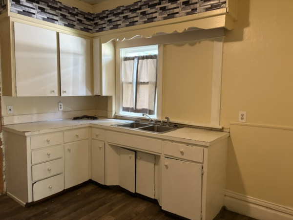 3 BR Home, 414 Randall, Waterloo, IA, 50701