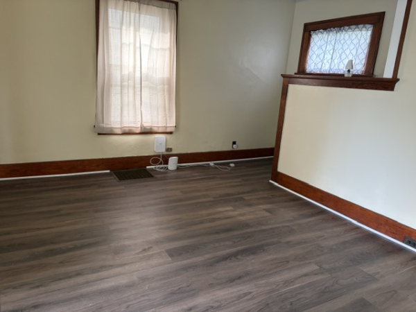 2 BR Home--Cute!, 927 Forest Ave, Waterloo, IA, 50702