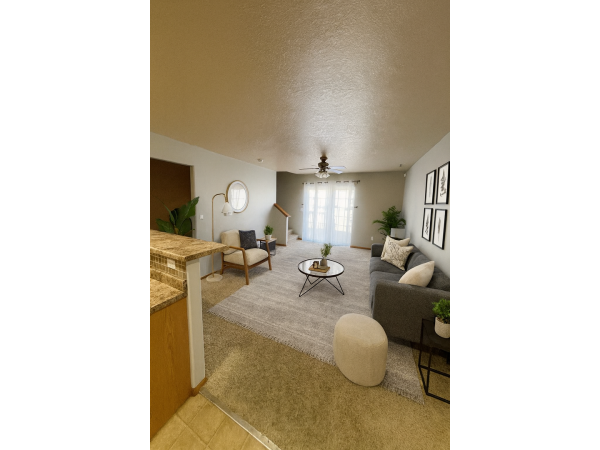 3 bedroom 3.5 Bathroom Townhouse - Coming OCTOBER, 1325 Creekside Ct, Waterloo, IA, 50702
