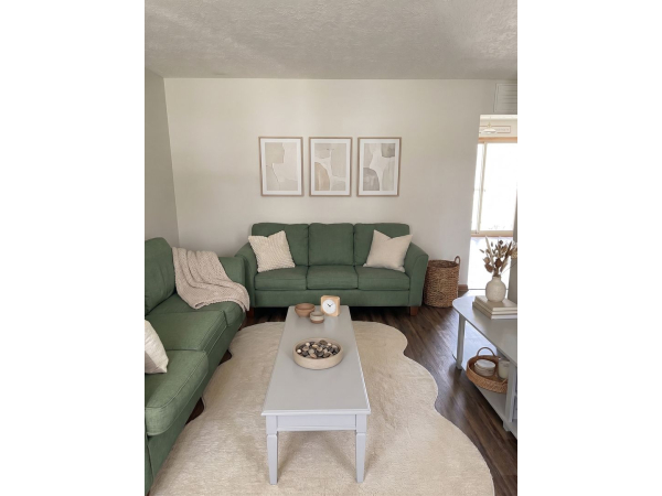 Spacious 2-Bedroom, 1-Bath Top-Floor Apartment — Available October 10th!, 1344 Meadow Ln - D, Waterloo, IA 50701, Waterloo, IA, 50701