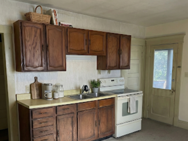 1 bed 1 Bath Upstairs Apartment for Rent!!, 723 1/2 South St, Waterloo, IA 50701, Waterloo, IA, 50701