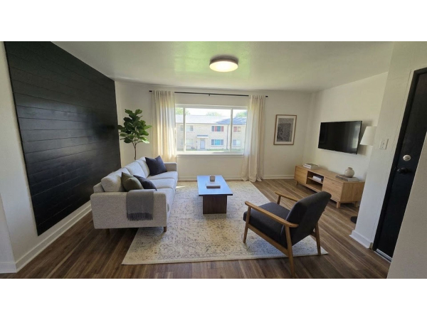 1 Bed 1 Bathroom 2nd Floor Apartment for Rent!, 255 Parkview Blvd, Waterloo, IA, 50702